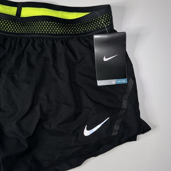 New With Tags Nike Men’s Aeroswift Running Racing Shorts 2" Black Volt - Picture 2 of 12